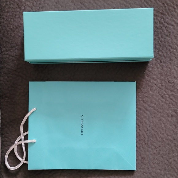 Tiffany & Co Home Accessory Gift Box  w matching Shopping Bag - Picture 4 of 7